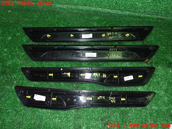 1UPJ-33947740]BMW アクティブハイブリッド3(AH3) F30(3F30)スカッフプレート 中古_m0005.jpg