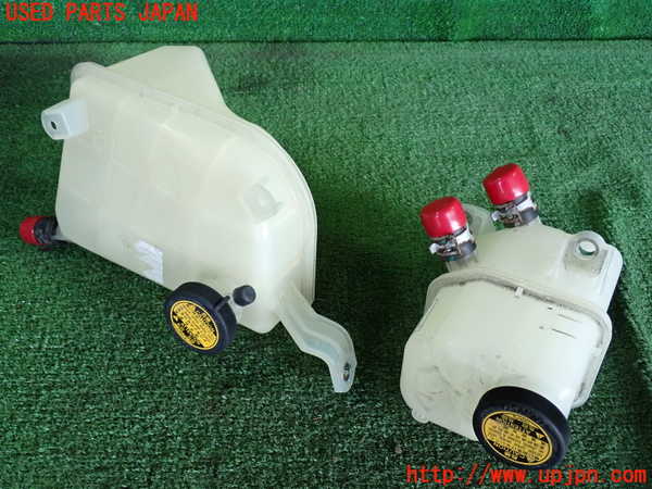 2UPJ-33952410]プリウス(ZVW30)ラジエータータンク 中古_m0001.jpg