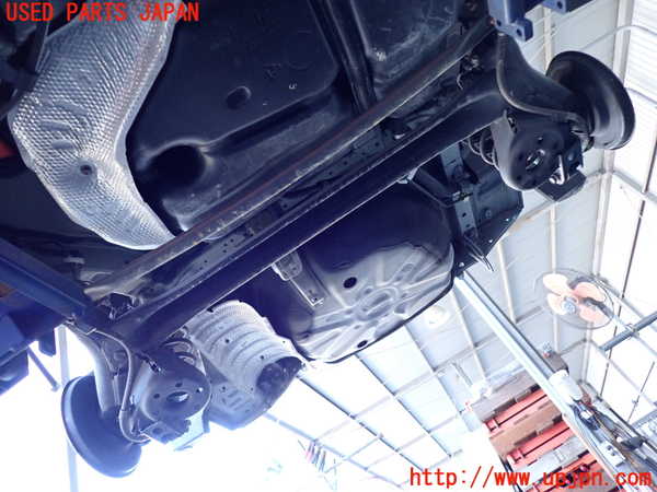 2UPJ-33955380]プリウス(ZVW30)リアアクスルビーム 中古_m0002.jpg