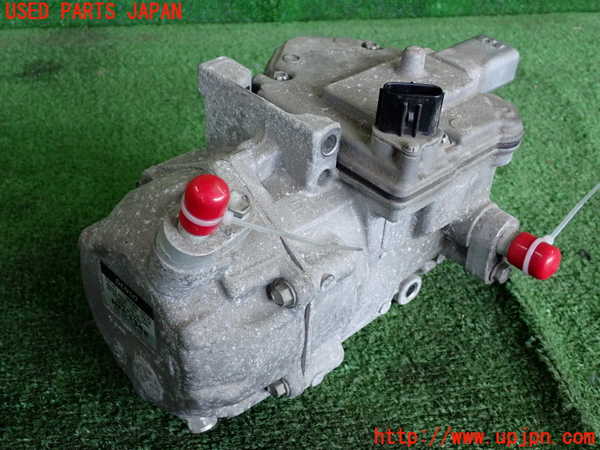 2UPJ-33956025]プリウス(ZVW30)エアコンコンプレッサー 中古_m0001.jpg