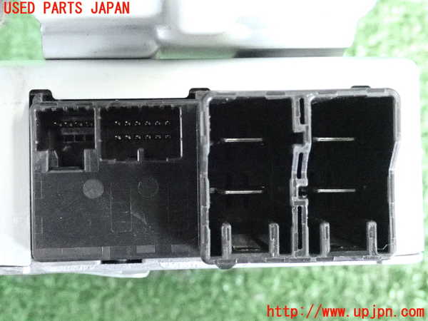 2UPJ-33956135]プリウス(ZVW30)パワステコンピューター 中古_m0004.jpg