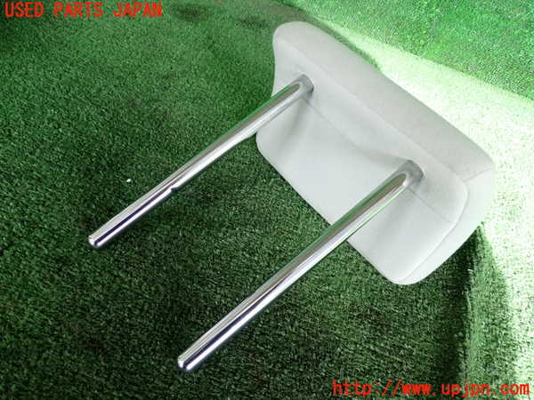 2UPJ-33957130]プリウス(ZVW30)真中2列目ヘッドレスト 中古_m0003.jpg