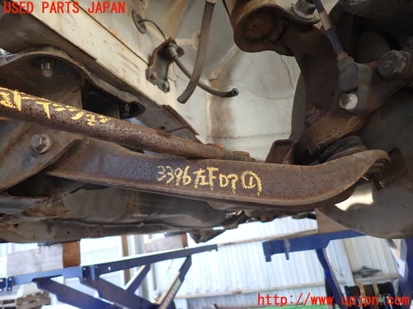 2UPJ-33965186]ステージア(WGC34)左フロントロアアーム1 中古_m0001.jpg