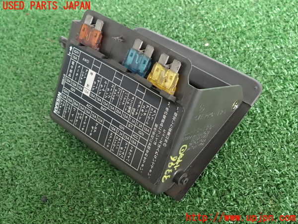 2UPJ-33967841]ステージア(WGC34)小物入れ1 中古_m0002.jpg