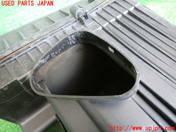 2UPJ-33972560]ボルボ・V70(BB420W)エアクリーナーボックス 中古_m0003.jpg