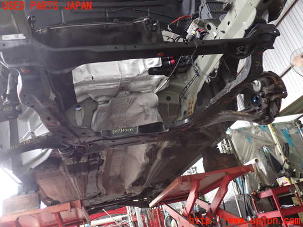 2UPJ-33975285]ボルボ・V70(BB420W)フロントメンバー 中古_m0001.jpg