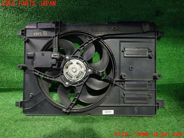 2UPJ-33976836]ボルボ・V70(BB420W)電動ファン1 中古_m0001.jpg
