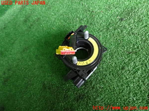 2UPJ-33976800]ボルボ・V70(BB420W)スパイラルケーブル(リール) 中古_m0001.jpg