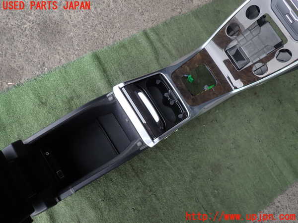 2UPJ-33977540]ボルボ・V70(BB420W)センターコンソール 中古_m0005.jpg