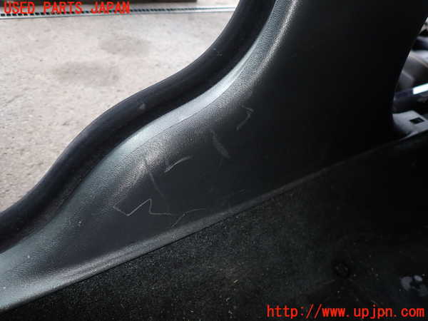 2UPJ-33977665]ボルボ・V70(BB420W)右センターピラートリム 中古_m0004.jpg