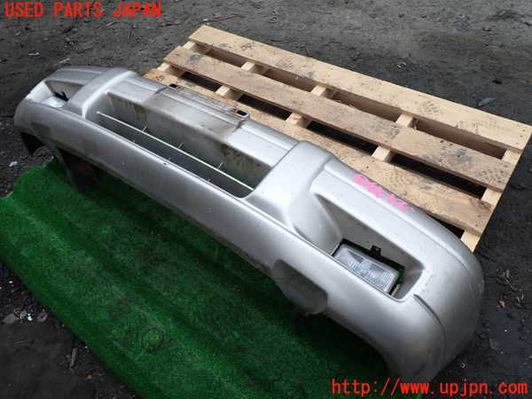 5UPJ-33991010]ビッグホーン(UBS73GW)フロントバンパー 中古_m0001.jpg