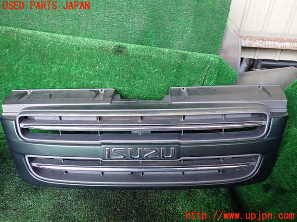 1UPJ-33991050]ビッグホーン(UBS73GW)ラジエターグリル 中古_m0001.jpg