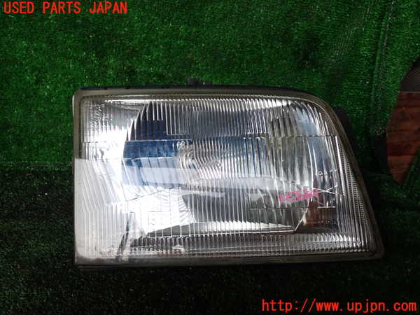 1UPJ-33991130]ビッグホーン(UBS73GW)右ヘッドライト ハロゲン 中古_m0001.jpg