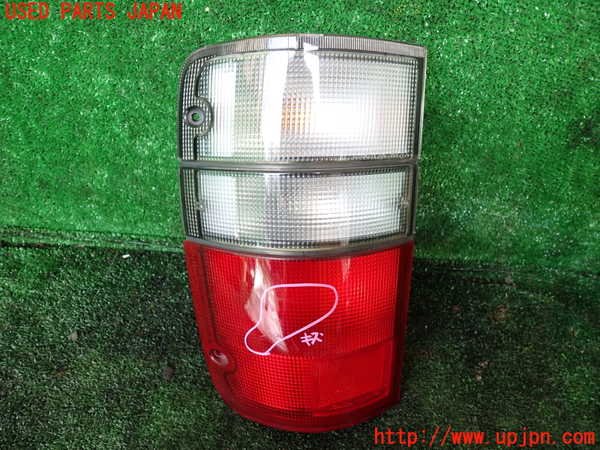 1UPJ-33991536]ビッグホーン(UBS73GW)左テールランプ 中古_m0001.jpg