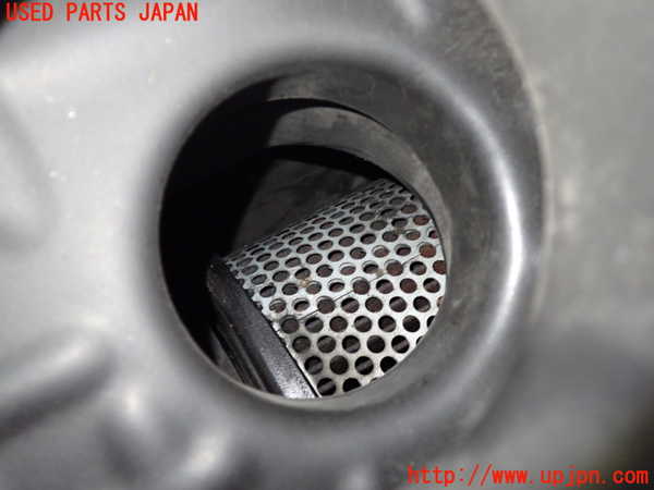 5UPJ-33992560]ビッグホーン(UBS73GW)エアクリーナーボックス 中古_m0003.jpg