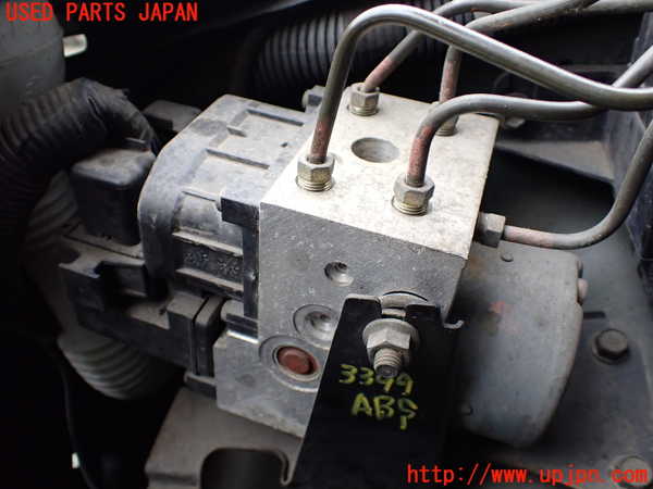 5UPJ-33994040]ビッグホーン(UBS73GW)ABSアクチュエーター 中古_m0001.jpg