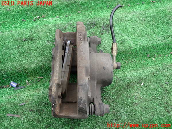 5UPJ-33994080]ビッグホーン(UBS73GW)右フロントキャリパー 中古_m0002.jpg