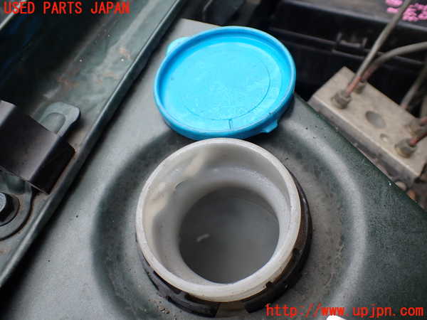1UPJ-33996791]ビッグホーン(UBS73GW)ウォッシャータンク1 中古_m0002.jpg