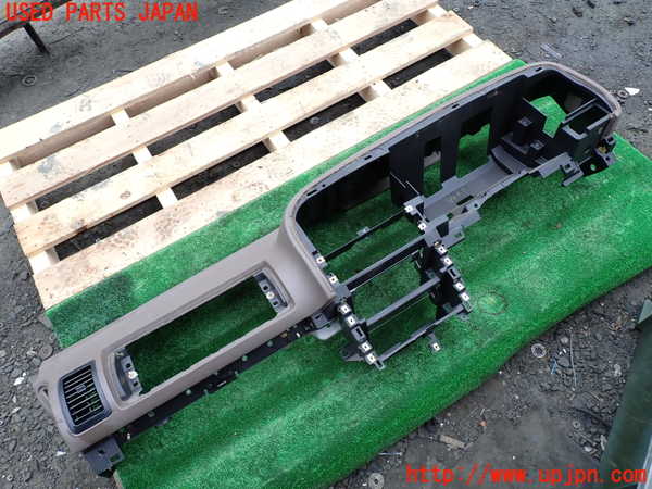 1UPJ-33997505]ビッグホーン(UBS73GW)ダッシュボード 中古_m0001.jpg