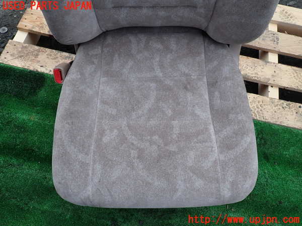 1UPJ-33997065]ビッグホーン(UBS73GW)助手席シート 中古_m0003.jpg