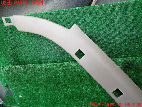 1UPJ-33997660]ビッグホーン(UBS73GW)左フロントピラートリム 中古_m0002.jpg