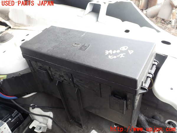 1UPJ-34006742]エクスプローラー(1FMHK9)ヒューズボックス2 中古_m0001.jpg