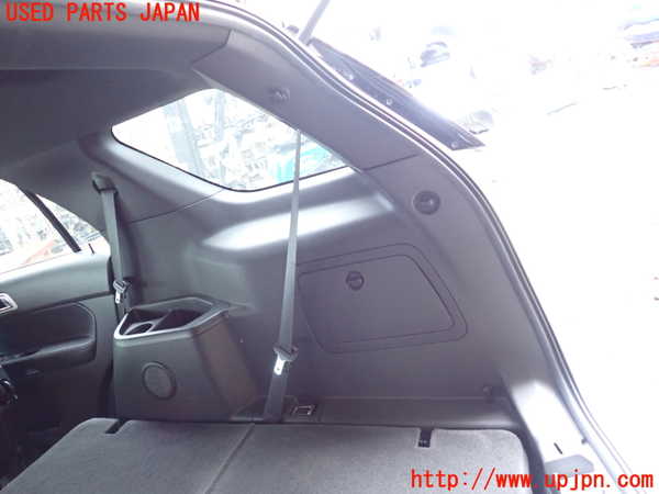 1UPJ-34007675]エクスプローラー(1FMHK9)右リアピラートリム 中古_m0001.jpg