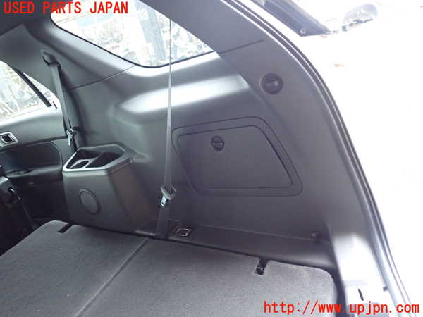 1UPJ-34007675]エクスプローラー(1FMHK9)右リアピラートリム 中古_m0004.jpg