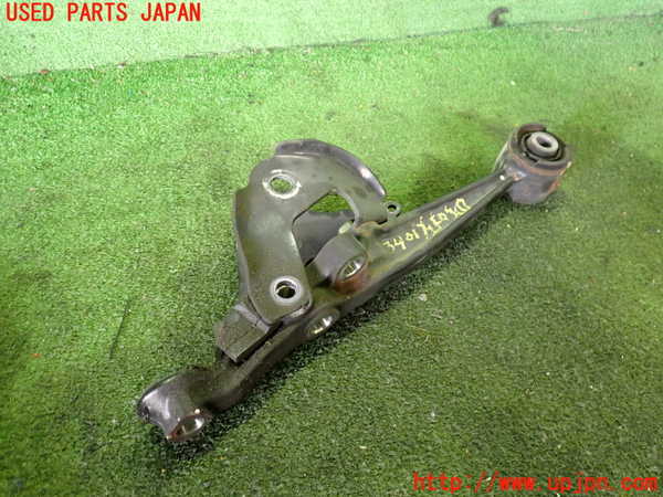 2UPJ-34015186]レクサス・SC430(UZZ40)左フロントロアアーム1 中古 ソアラ_m0001.jpg
