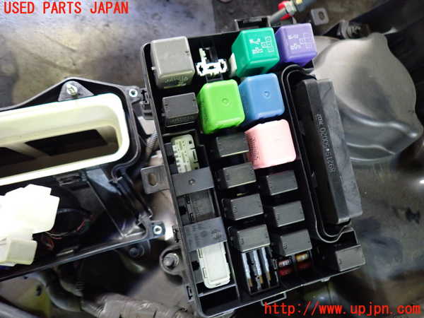 2UPJ-34016742]レクサス・SC430(UZZ40)ヒューズボックス2 中古 ソアラ_m0003.jpg