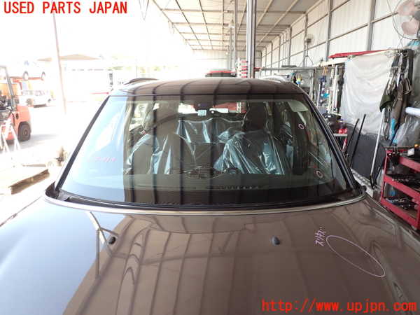 2UPJ-34031195]BMW ミニ(MINI)クーパーD クロスオーバー(XD20F)フロントガラス (43R-001586) 中古 (R60)_m0001.jpg