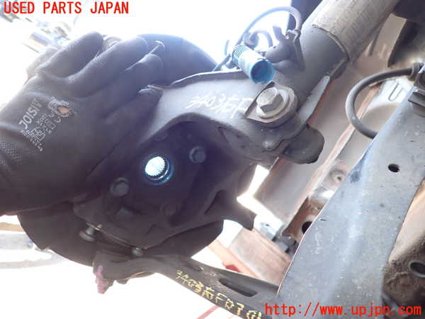 2UPJ-34034290]BMW ミニ(MINI)クーパーD クロスオーバー(XD20F)右フロントナックルハブ 中古 (R60)_m0001.jpg