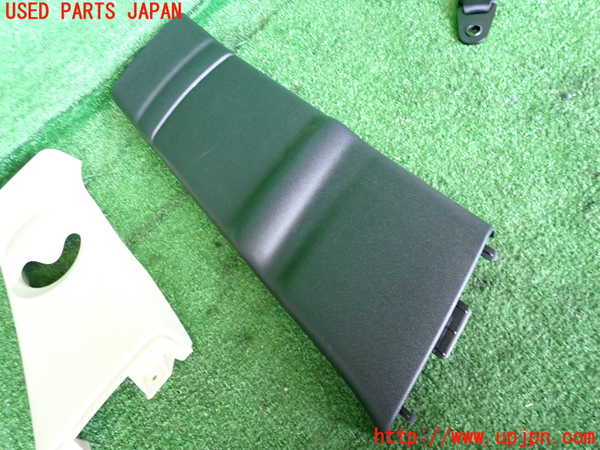 2UPJ-34037665]BMW ミニ(MINI)クーパーD クロスオーバー(XD20F)右センターピラートリム 中古 (R60)_m0003.jpg