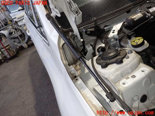 2UPJ-34041068]BMW 218d アクティブツアラー(2C20)(F45)ボンネットダンパー 中古_m0001.jpg
