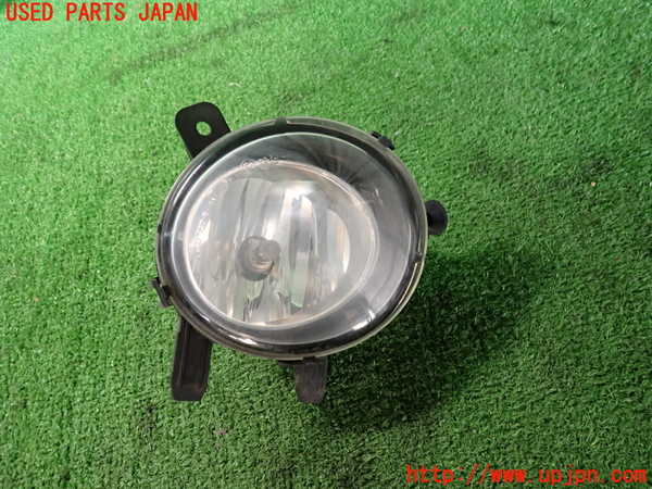 2UPJ-34041180]BMW 218d アクティブツアラー(2C20)(F45)右フォグ 中古_m0001.jpg