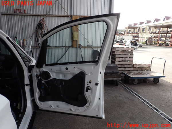 2UPJ-34041230]BMW 218d アクティブツアラー(2C20)(F45)右前ドア 中古(43R-001735 M540)_m0004.jpg