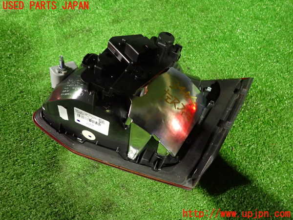 2UPJ-34041552]BMW 218d アクティブツアラー(2C20)(F45)左リアフィニッシャー 中古_m0002.jpg