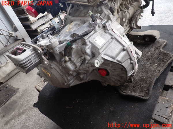 2UPJ-34043010]BMW 218d アクティブツアラー(2C20)(F45)ミッション AT B47C20A 中古_m0003.jpg