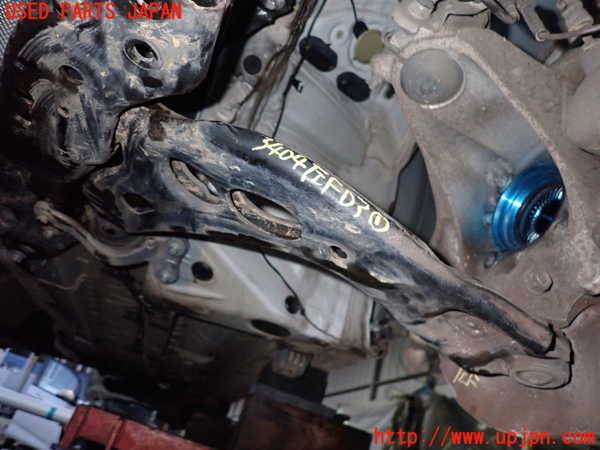 2UPJ-34045186]BMW 218d アクティブツアラー(2C20)(F45)左フロントロアアーム1 中古_m0001.jpg