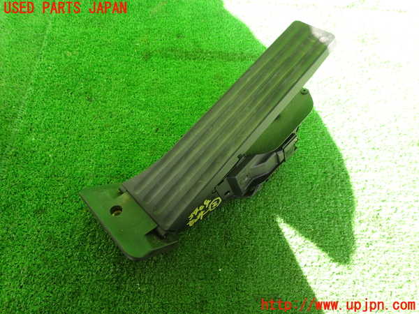 2UPJ-34046382]BMW 218d アクティブツアラー(2C20)(F45)センサー2 (アクセルペダル) 中古_m0001.jpg