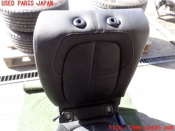 2UPJ-34047405]BMW 218d アクティブツアラー(2C20)(F45)右リアシート 中古_m0002.jpg