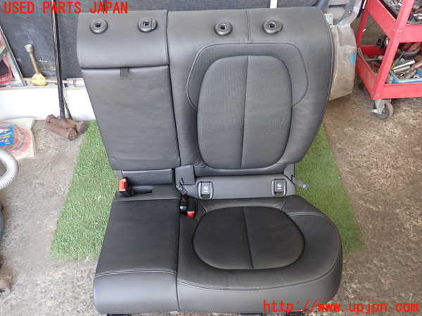 2UPJ-34047435]BMW 218d アクティブツアラー(2C20)(F45)左リアシート 中古_m0001.jpg