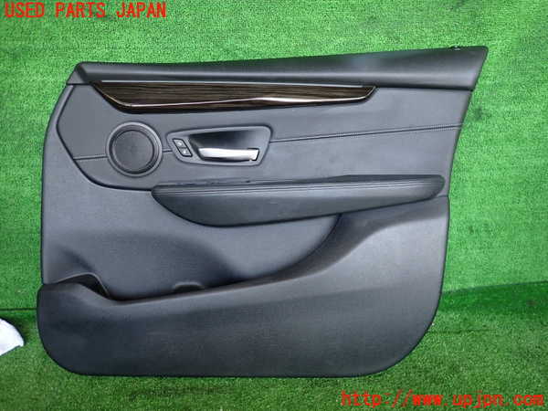2UPJ-34041234]BMW 218d アクティブツアラー(2C20)(F45)右前ドア内張り 中古_m0001.jpg