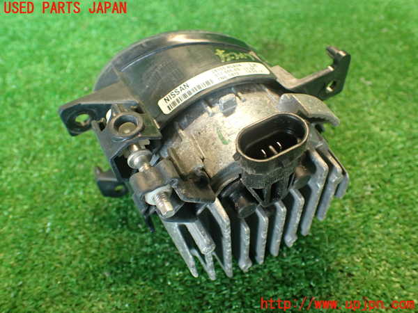 2UPJ-34051182]スカイライン(ZV37)左フォグ 中古_m0003.jpg