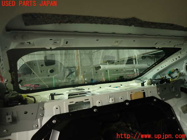 2UPJ-34051560]スカイライン(ZV37)リアガラス (M282) 中古_m0005.jpg