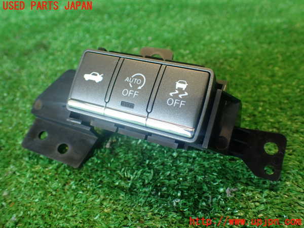2UPJ-34056307]スカイライン(ZV37)スイッチ2 (AUTO OFF) 中古_m0001.jpg