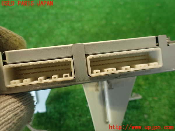 2UPJ-34056146]スカイライン(ZV37)コンピューター1 (0029026) 中古_m0003.jpg