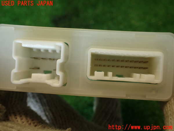 2UPJ-34056151]スカイライン(ZV37)コンピューター6 中古_m0003.jpg