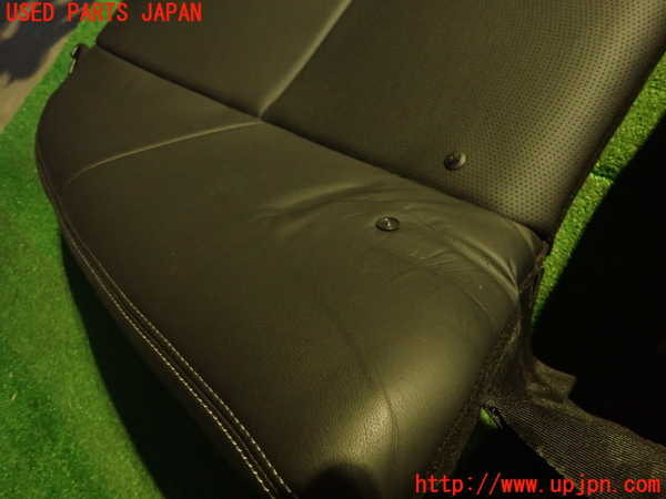 2UPJ-34057385]スカイライン(ZV37)リアシート 中古_m0002.jpg