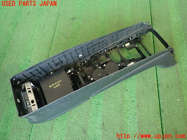 2UPJ-34057540]スカイライン(ZV37)センターコンソール 中古_m0005.jpg